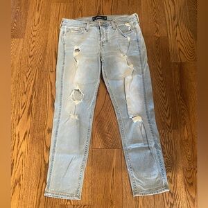 Womens Light Wash Ripped Jeans Hollister Vintage Boyfriend Fit